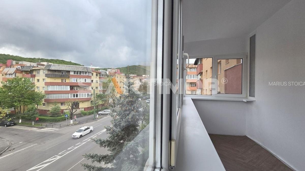 Apartament cu 2 camere decomandat în Răcădău - 8