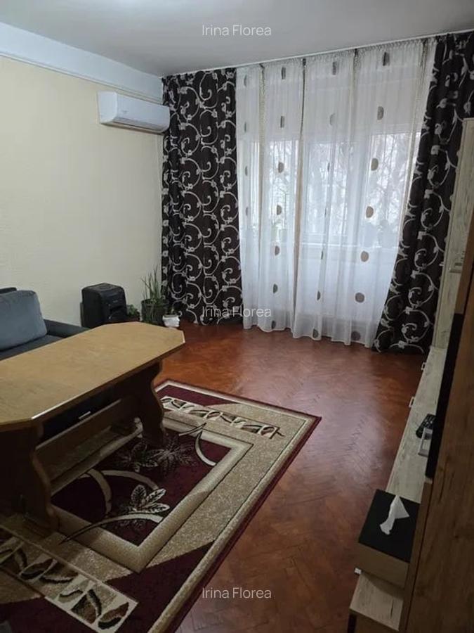 Apartament 4 camere-Zona Sud - etaj 3/4 - 80 mp -  69500 euro - 2