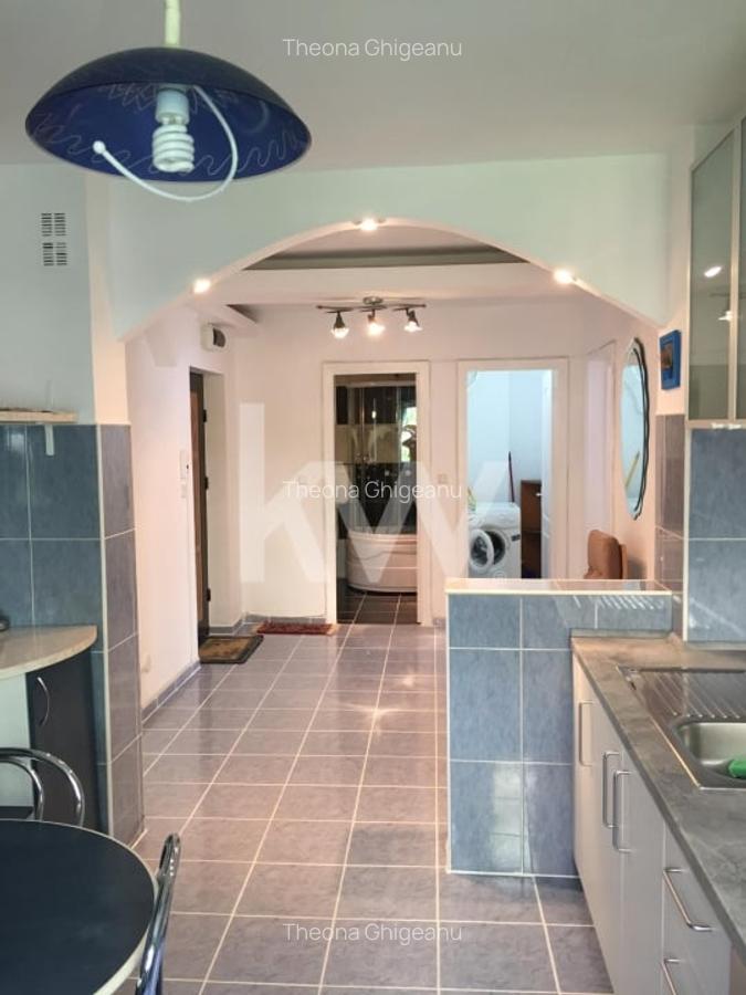 Apartament cu 3 camere in Racadau - 1