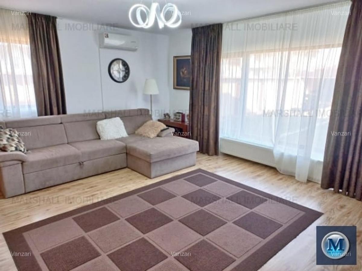 Vila cu 5 camere de vanzare in Strejnicu, 243.92 mp #14654 - 1