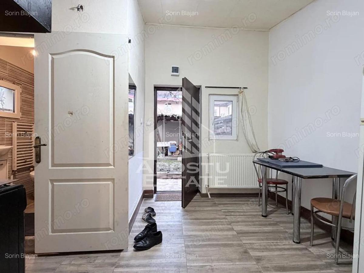 Casa la curte comuna Dambovita malul Begai - 7