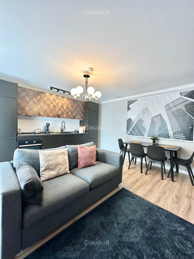 Apartament cu 2 camere semidecomandat, mobilat în 13 Septembrie - 14