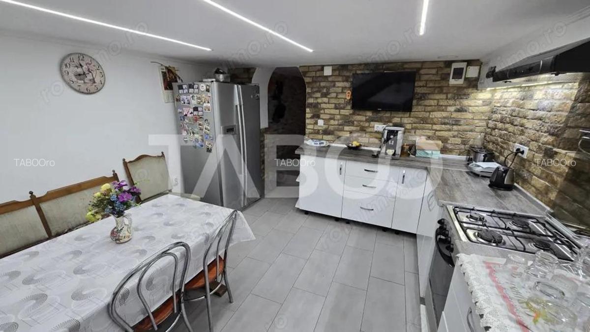 Casa individuala de vanzare 6 camere garaj Selimbar - 14