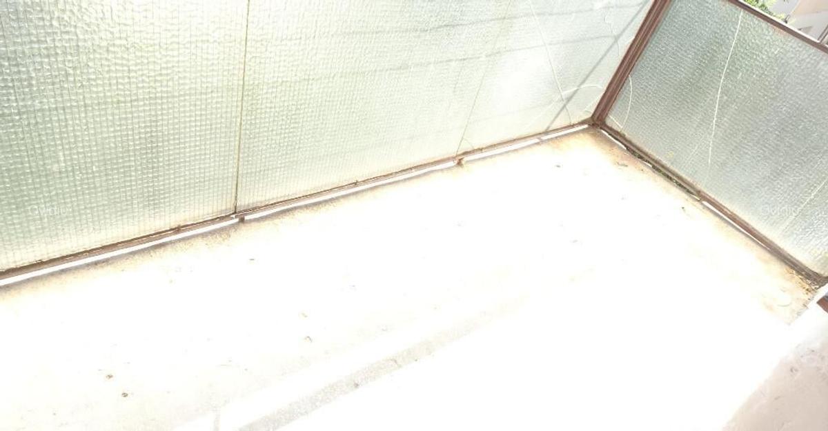 Vand apartament de 3 camere decomandat Deva, etaj 2, Micro 15, mobilat - 2