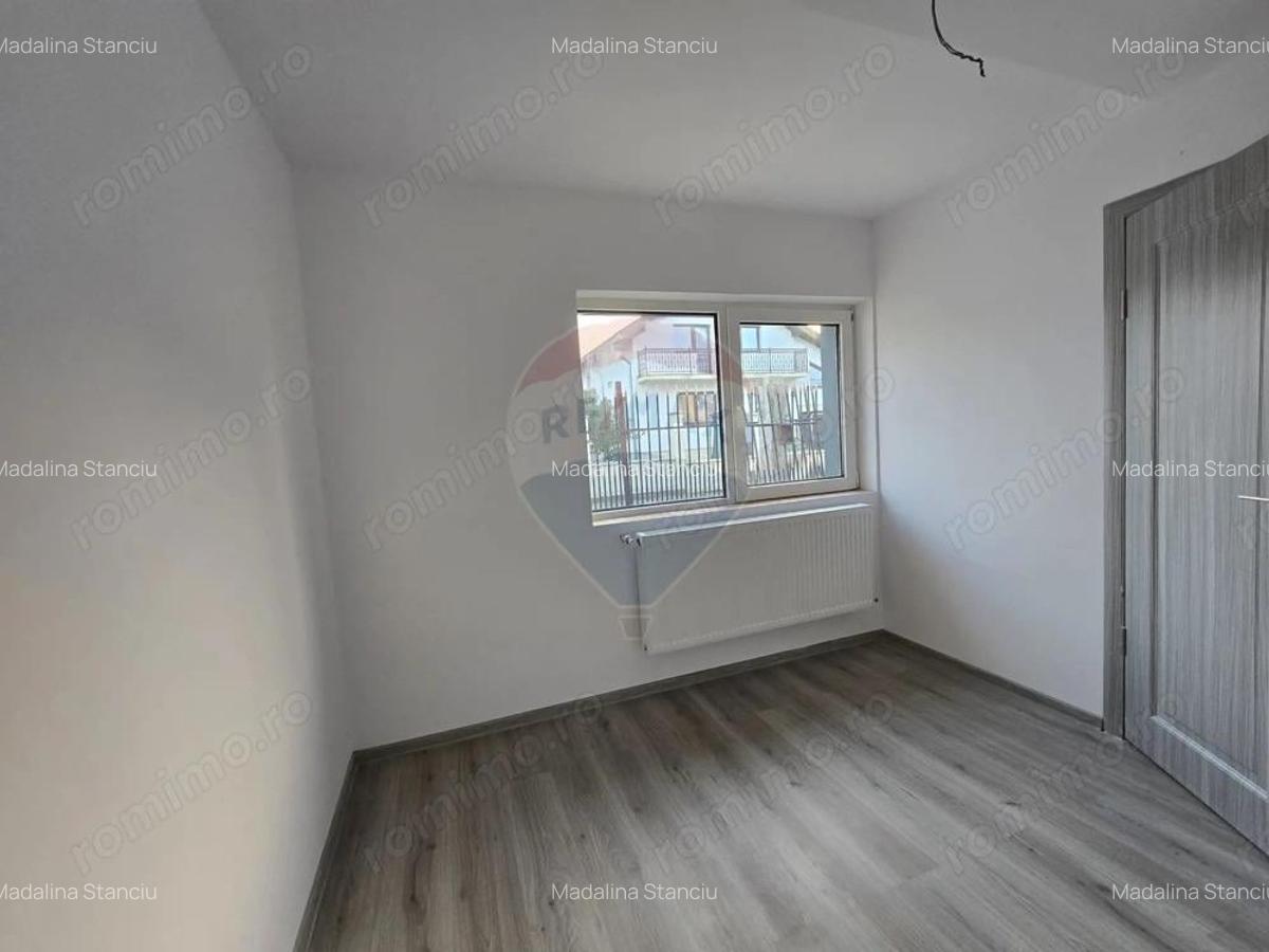 Apartament cu 4 camere de vanzare COMISION 0% - 2