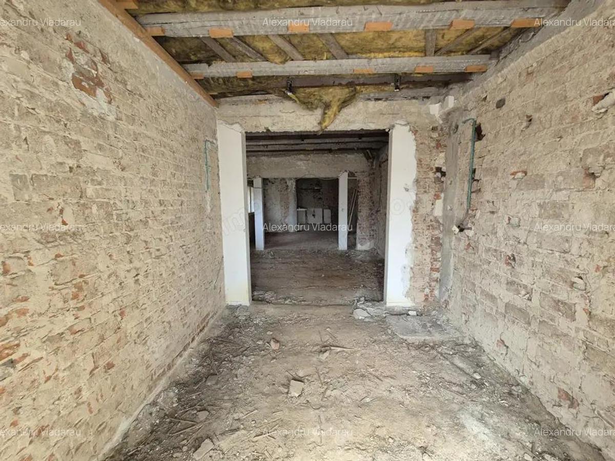 Casa S+P+1+Pod - 210,73 mp + teren 176 mp - zona Baicului - Gara Obor - 13