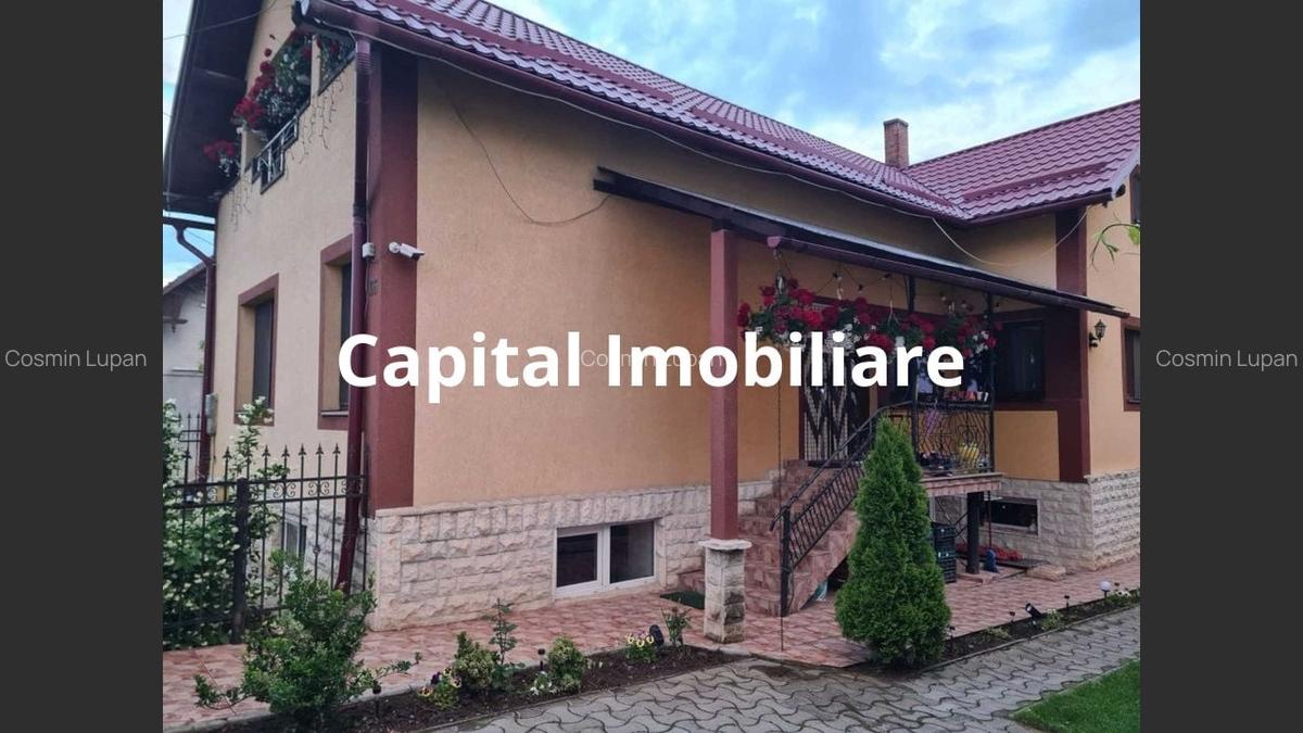 Vilă de vânzare, 7 Camere, 350 mp, Saula - 2