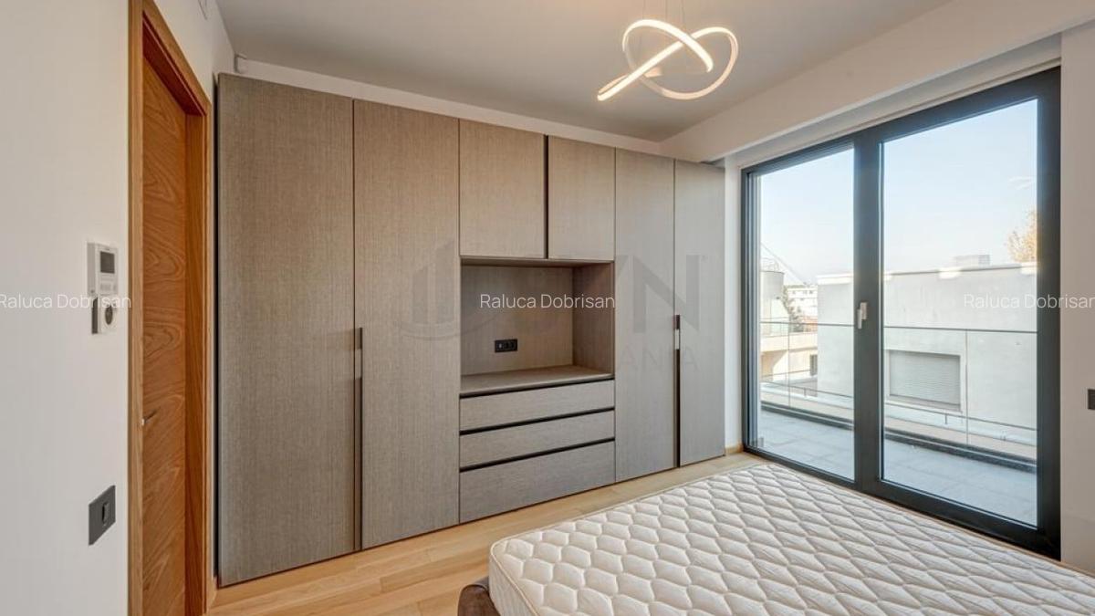 Apartament cu 3 camere decomandat în Primăverii - 14