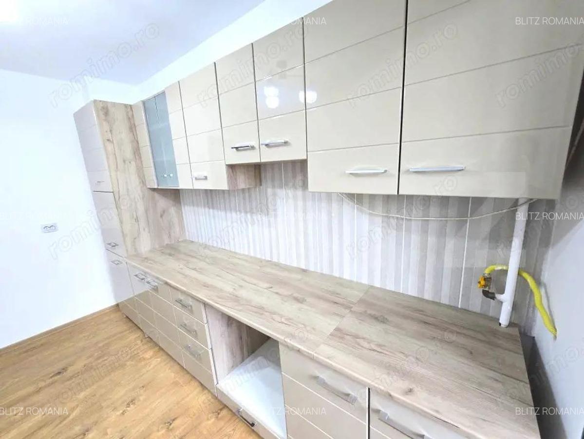 Apartament cu 3 camere in Dacia renovat complet - 4