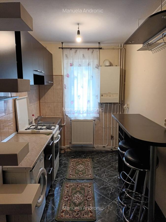 Doua camere,etaj 1 Pacurari-Alpha Bank,liber - 9