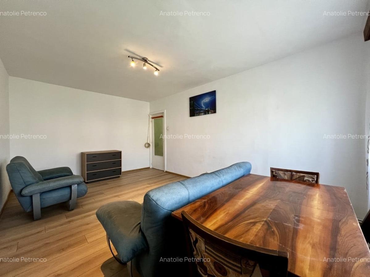 Apartament 3 camere cu garaj, decomandat, etaj intermediar, 65mp, zona Girocului - 4