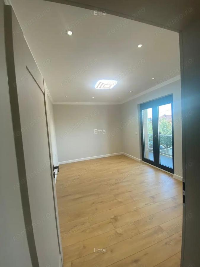 Casa 5 camere LUX Dumbravita - 12