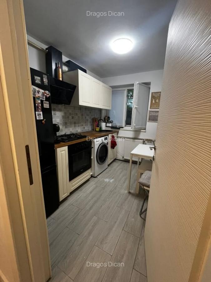 Vanzare Apartament 2 camere | Mall Vitan | Decomandat | 37mp - 11