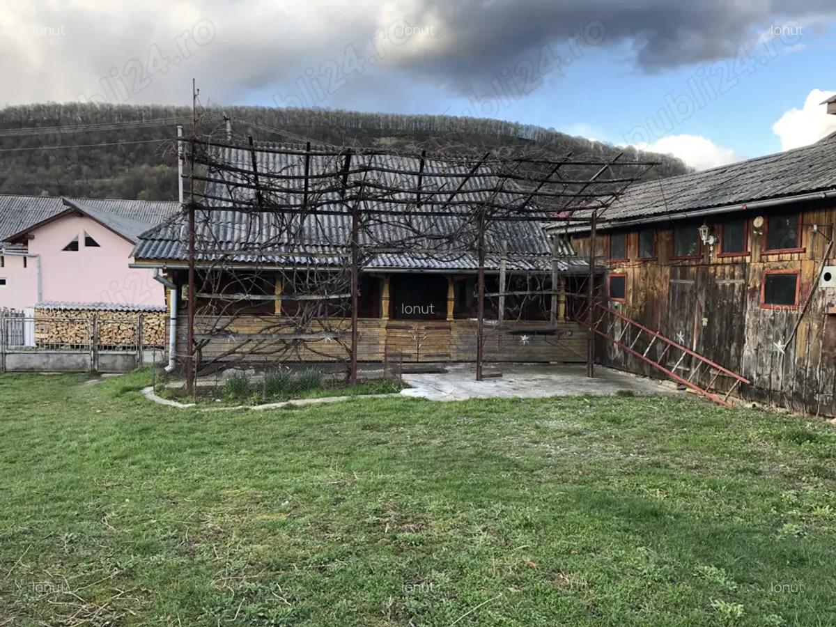 Casa de vanzare din lemn - 7