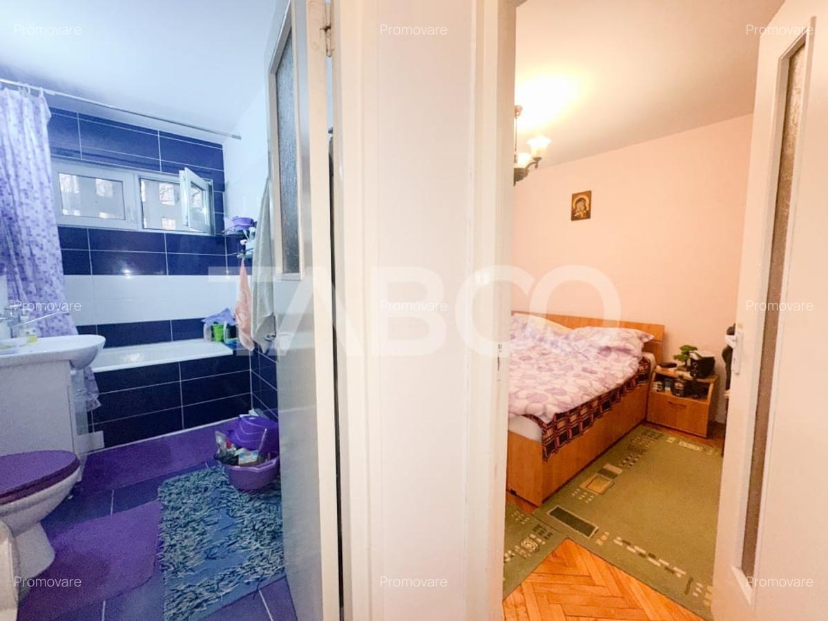 De vanzare apartament cu 4 camere decomandate cartierul Manastur - 2