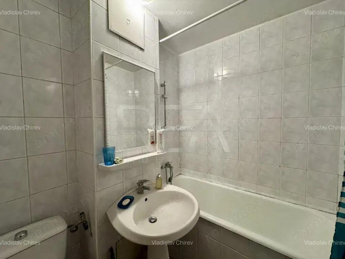 4 camere in bloc solid la 7 minute metrou Piata VIctoriei - 1