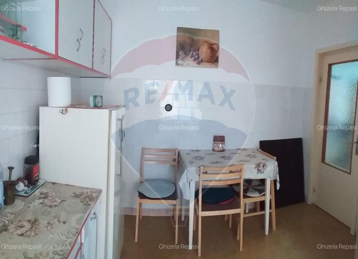 Apartament cu 4 camere la etajul 1 de vanzare in zona Iosia - 8