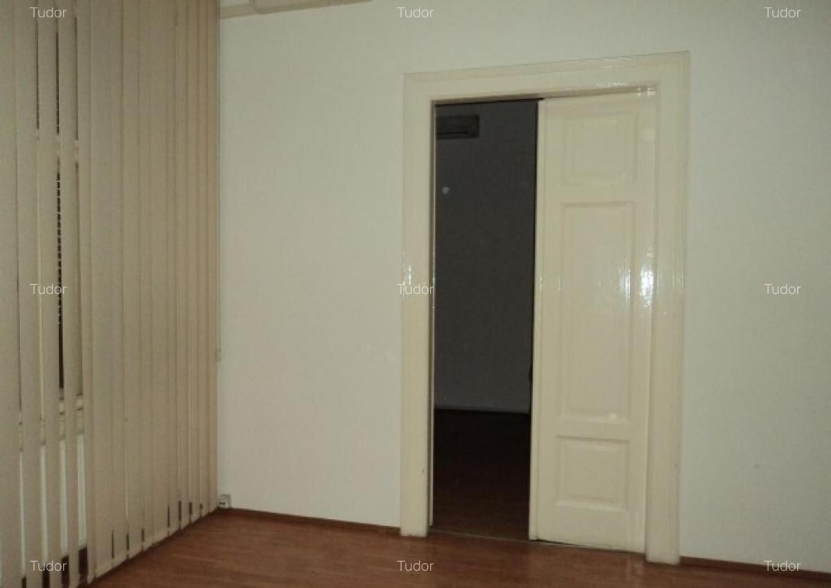 Apartament 5 camere, 181mp, Timisoara, Piata Unirii, 388.000euro - 3