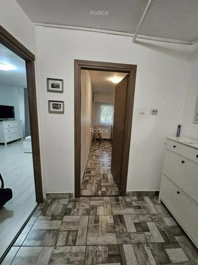 Garsoniera decomandata Aleea Tomesti metrou Aparatorii Patriei Berceni, Sector 4 - 10