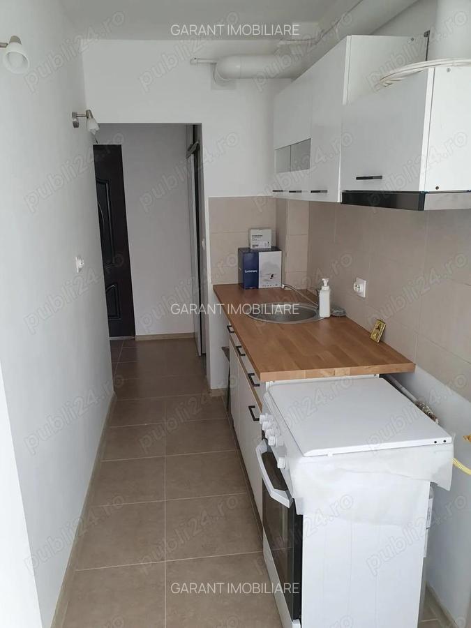 Vand garsoniera Trivale, etaj 2 4, renovata integral - 3