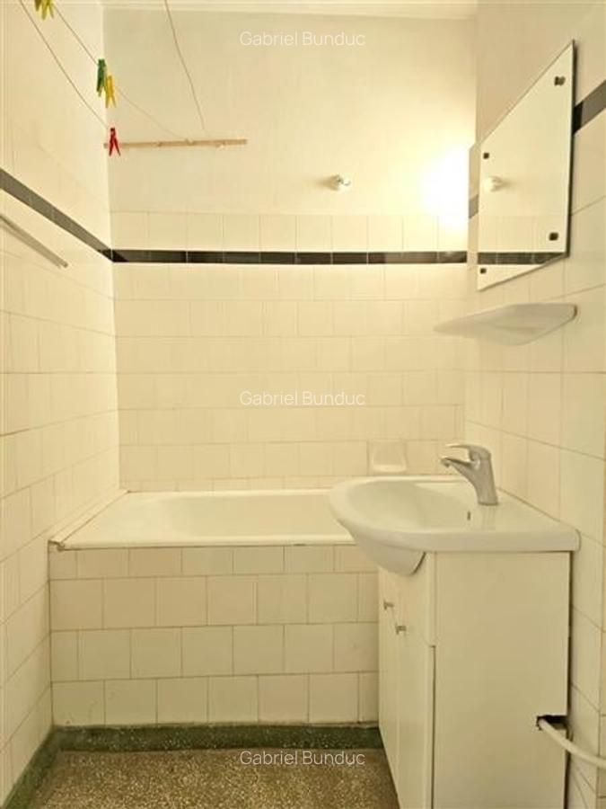 Apartament 3 camere, zona Astra - 8