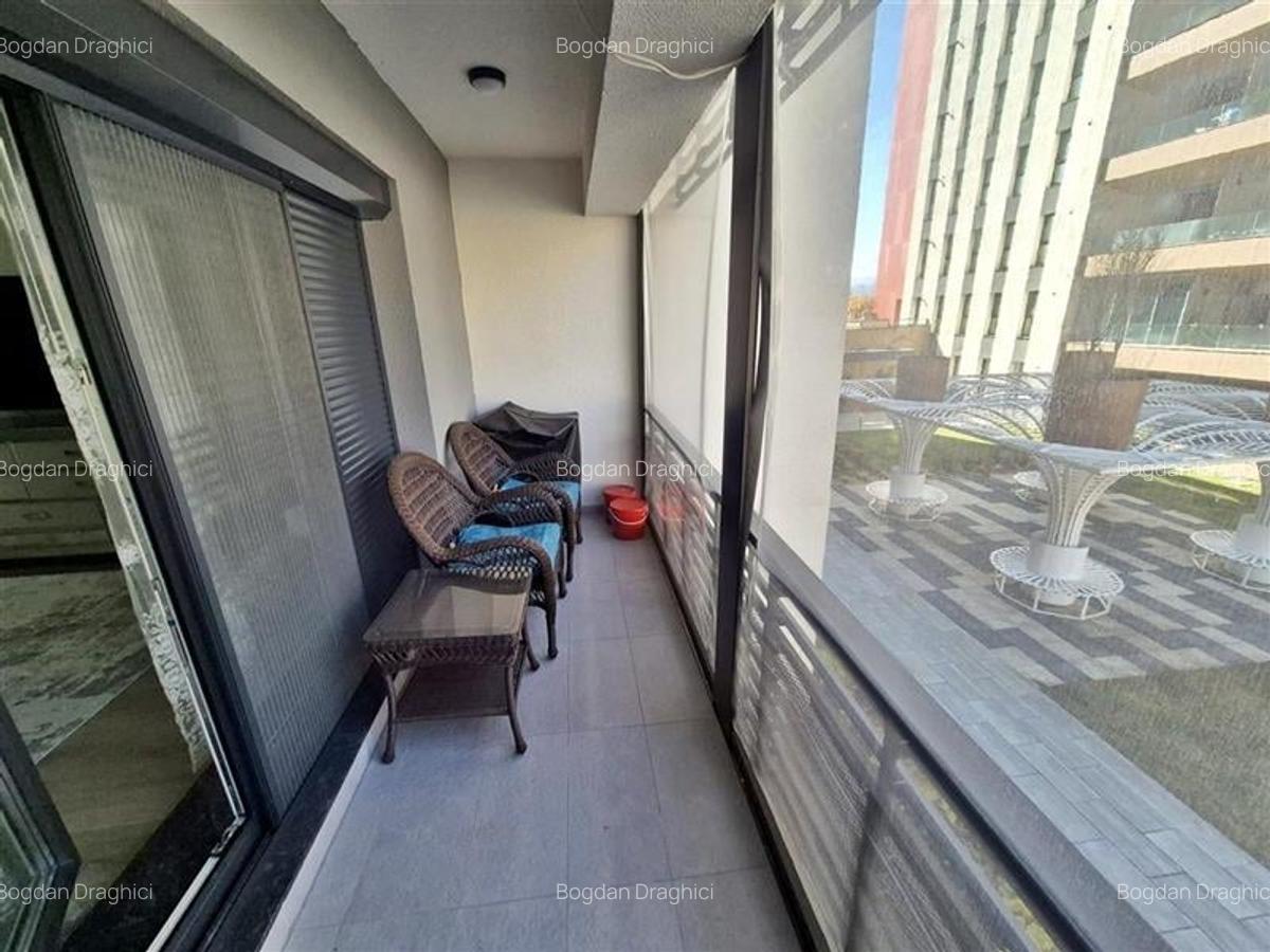 Apartament cu 2 camere decomandat, mobilat în Tractorul - 8
