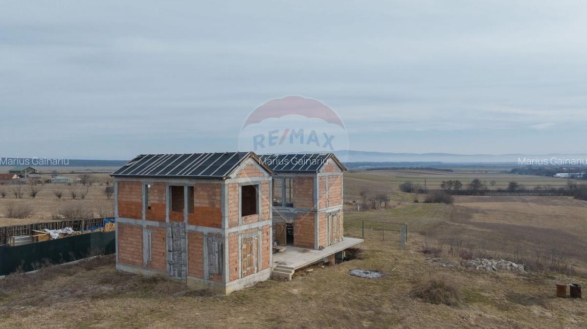 COMISION 0% Casa Individuala La Rosu cu teren de 4000 mp in Crizbav - 1