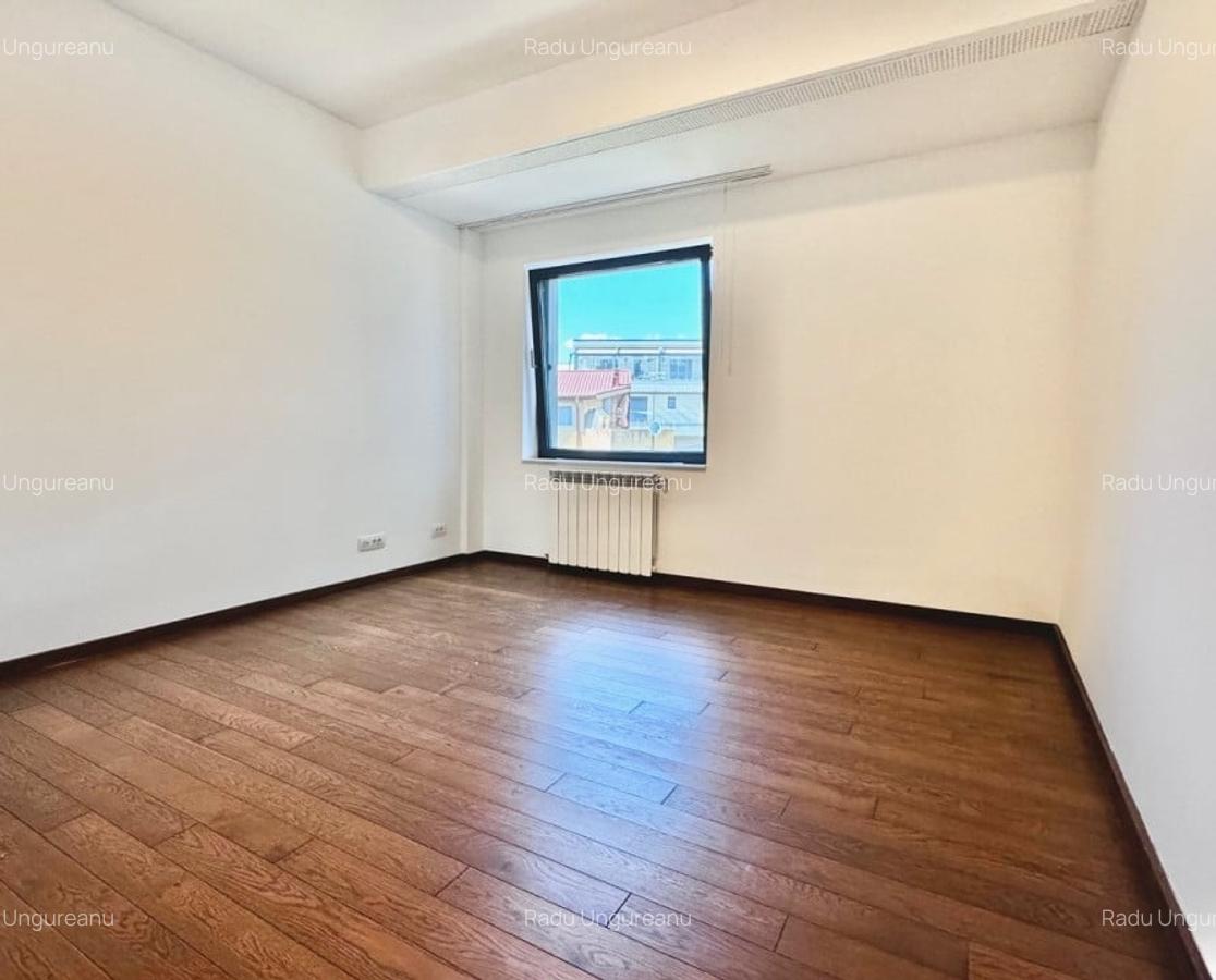 Apartament cu 5 camere decomandat în Floreasca - 9