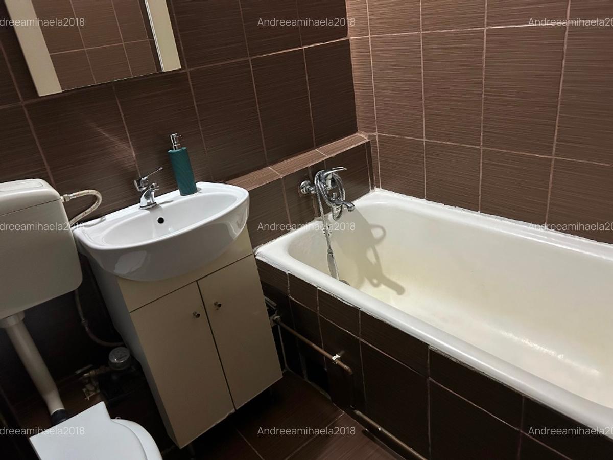 Vând apartament 2 camere în zona mall - 3