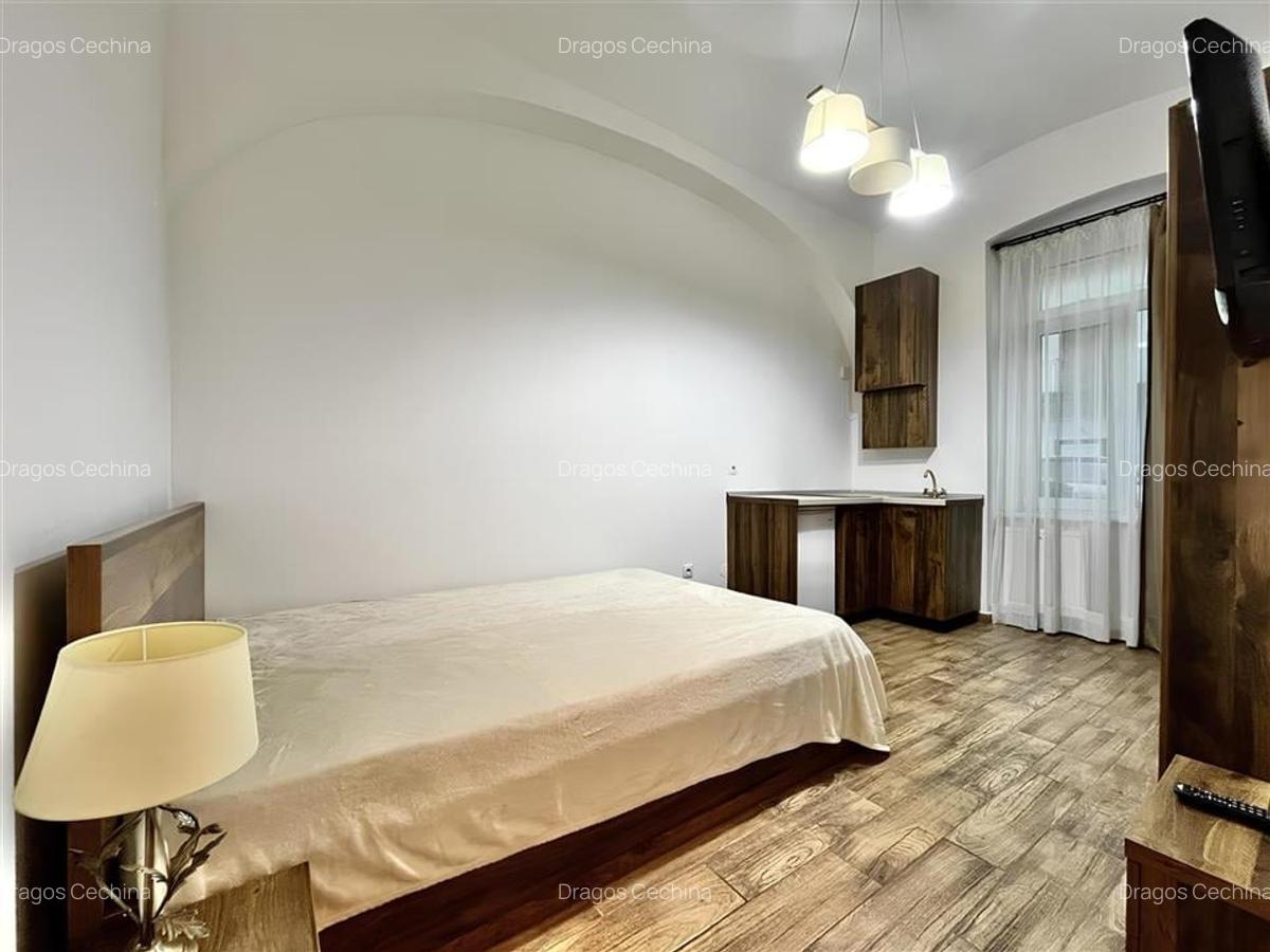 Garsoniera cu Parcare zona Ultracentral Piata Sfatului - 7