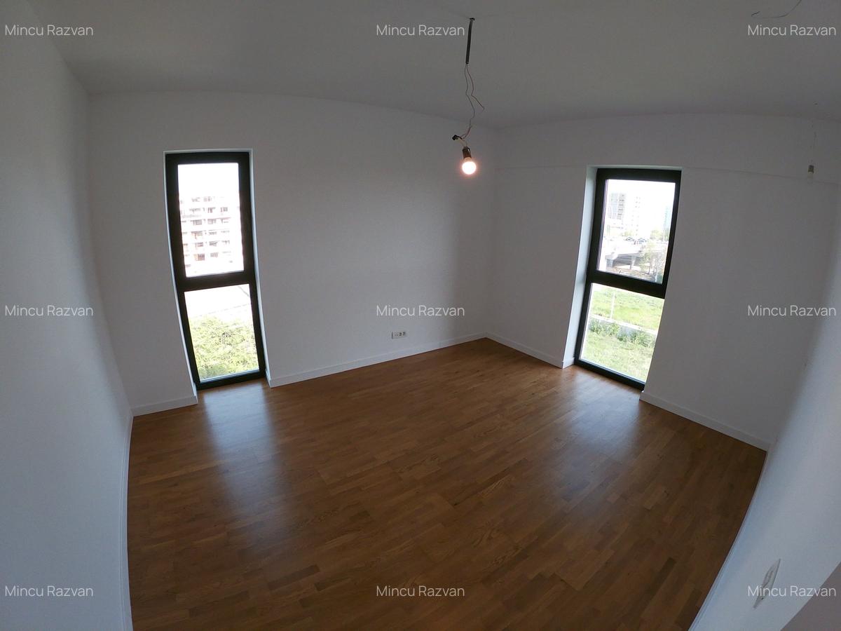 Apartament cu 4 camere decomandat în Băneasa - 9