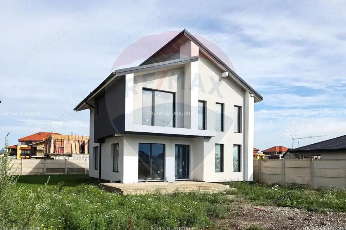 Casa luminoasa cu gradina, in Cristian, ideala pentru familie - 4