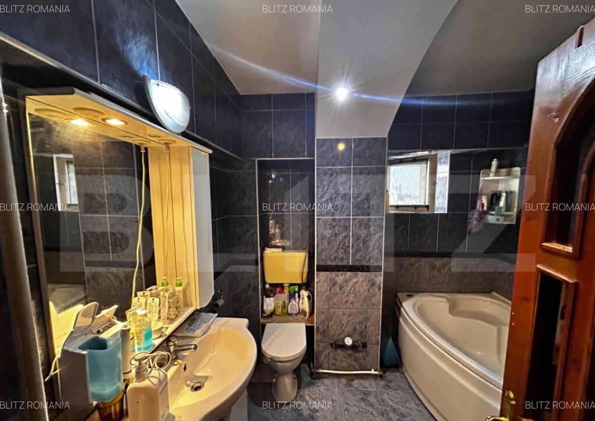 Apartament de vanzare, 95 mp, Strada Victoriei - 5