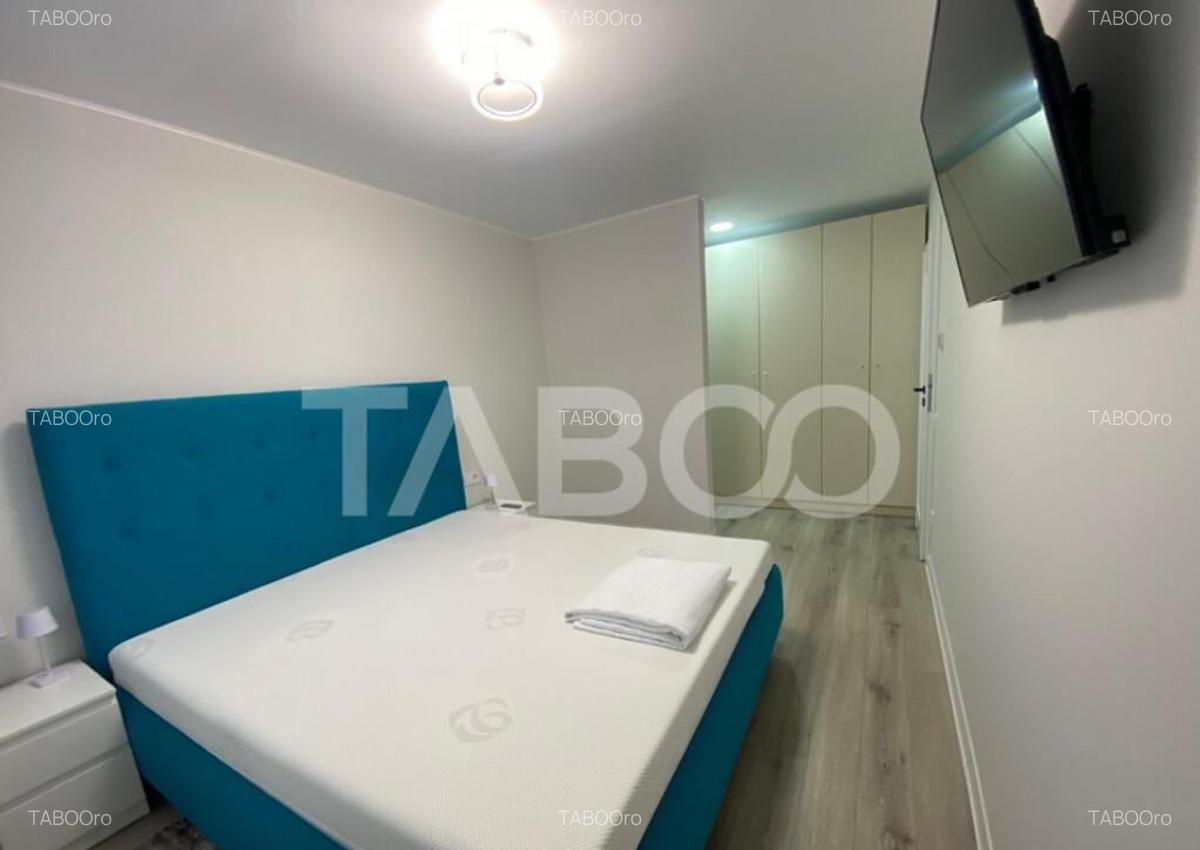 Casa tip duplex complet utilata singur in curte cu loc de pa - 17