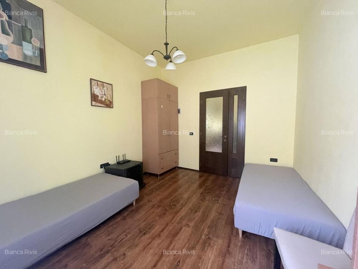 De Inchiriat casa Individuala -Mehala - 12