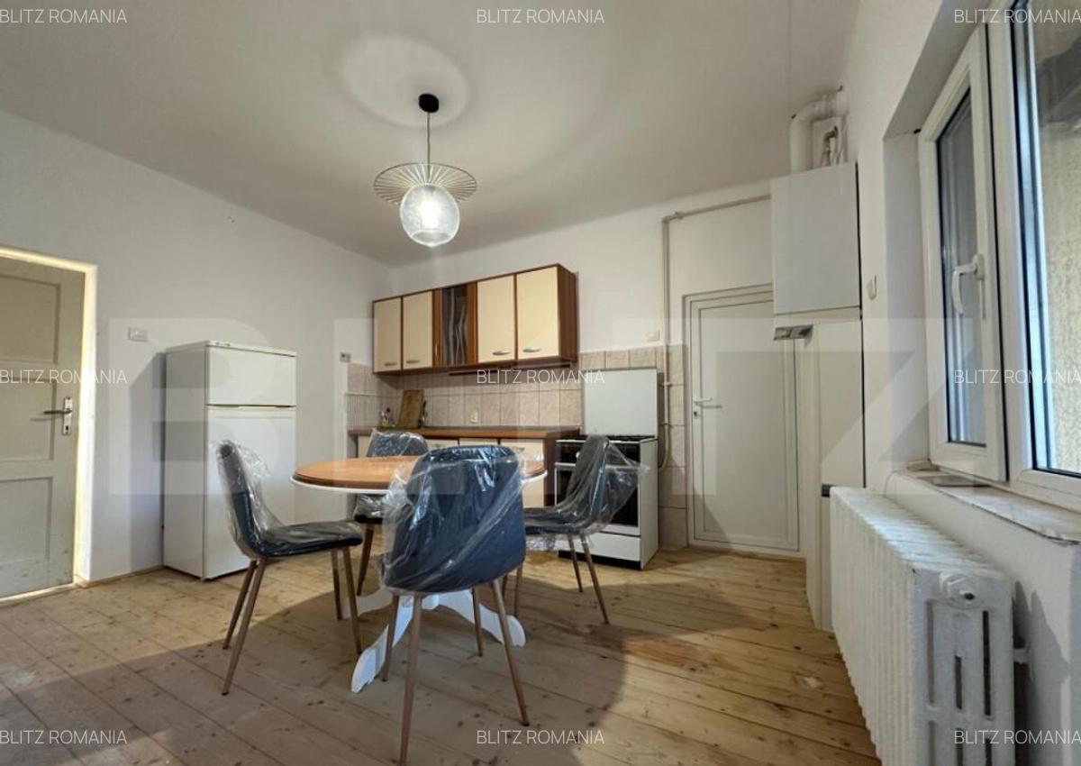 Casa cu 3 camere de inchiriat in zona Centrala - 6