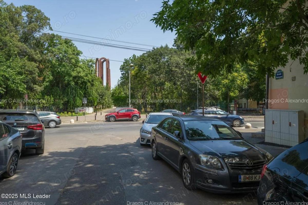 Vanzare imobil 11 camere, intrare Parc Carol - 20