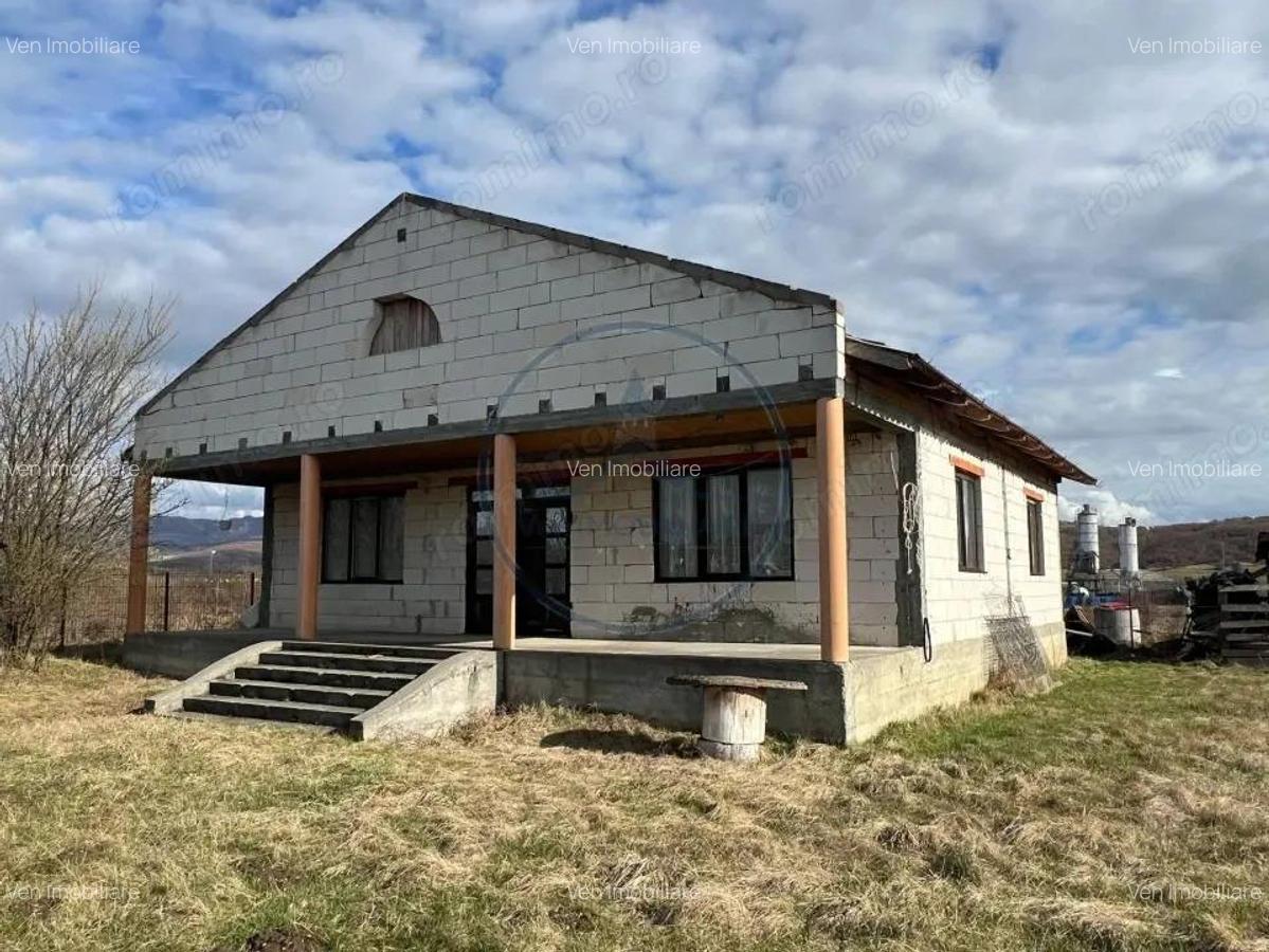 Casa la ro?u in Livezile doar 47.000 - 1