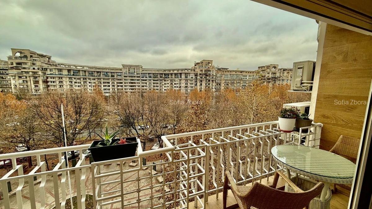 Apartament cu 4 camere decomandat în P-ța Unirii - 1