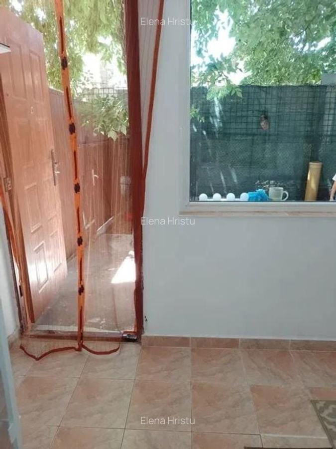 Apartament 2 camere,parter,curte,mobilat/utilat  Eroii Revolutiei - 3