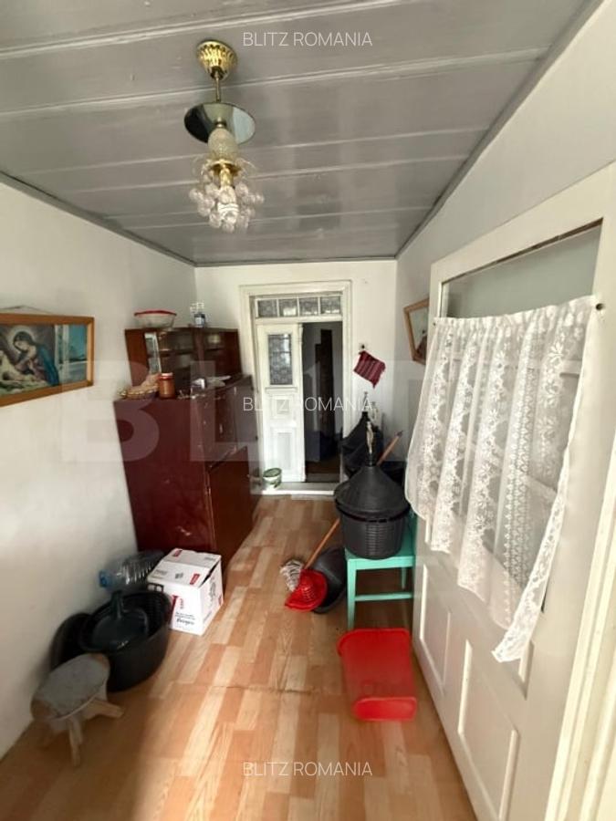 Casa batraneasca, 65 mp si teren intravilan 5600 mp, Adancata - 6