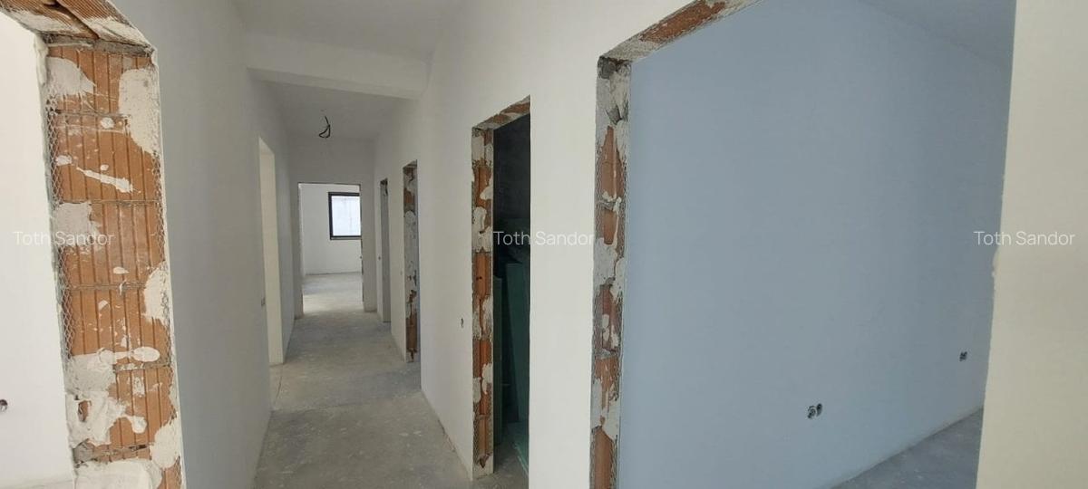 De vanzare casa pe un singur nivel in Corunca - 3