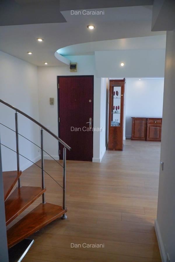 Vând duplex etajul 4 și 5 zona Trocadero - 4