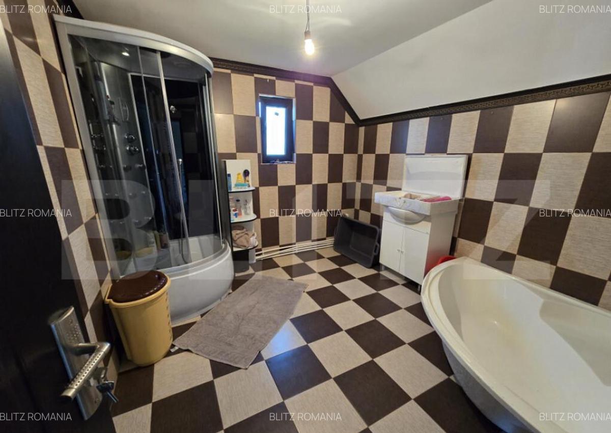 Casa cu 5 camere + garaj , situata in Valea Ursului - 8