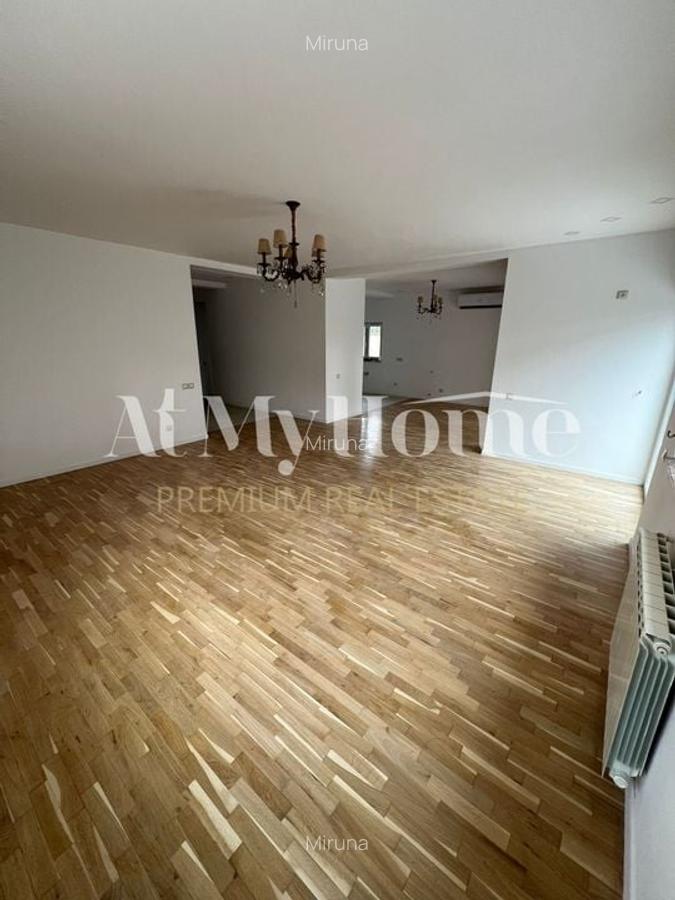 VILA INDIVIDUALA RENOVATA RECENT 600MP TEREN // 7 CAMERE- PIPERA - 7