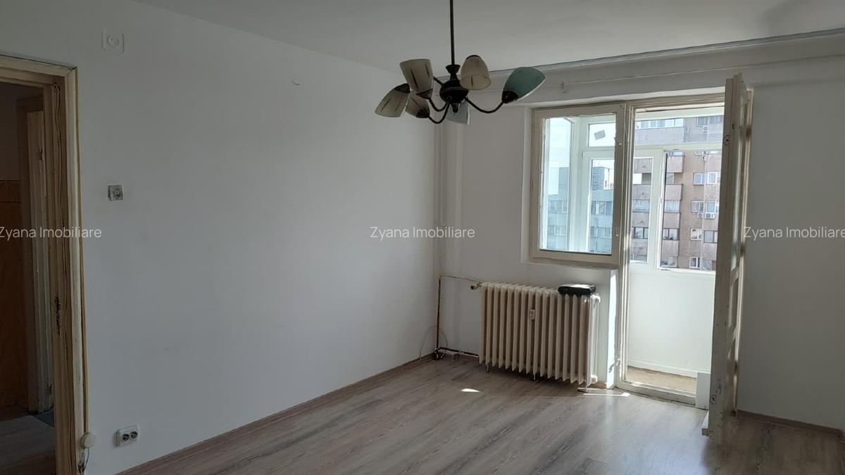 Apart. 2 Camere  Fundeni nr. 1 - Pantelimon,  37mp. et. 10,  Stradal, Decomandat - 1