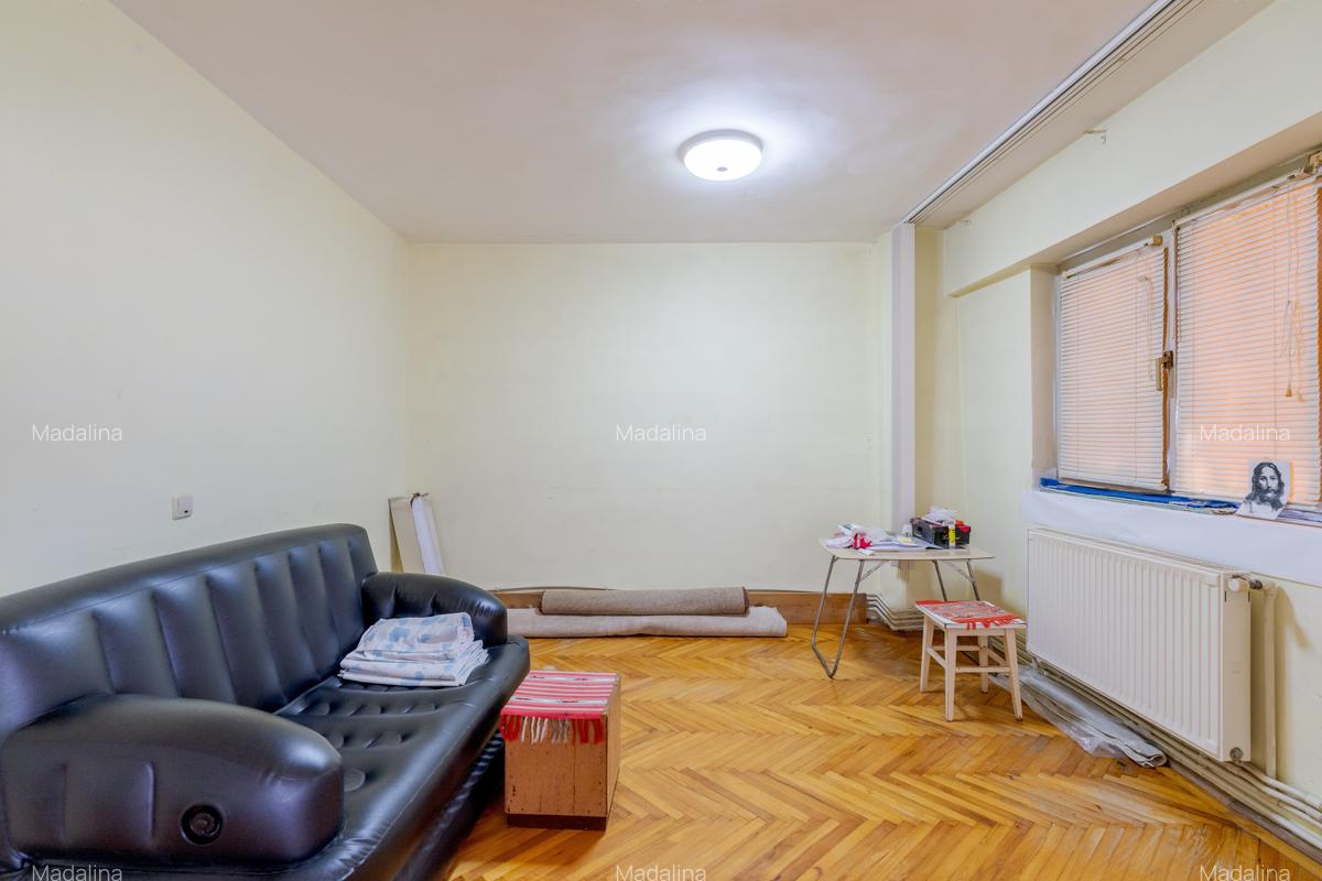 Apartament spațios, modernizat, 2 camere – Bd. Cosminului - 4