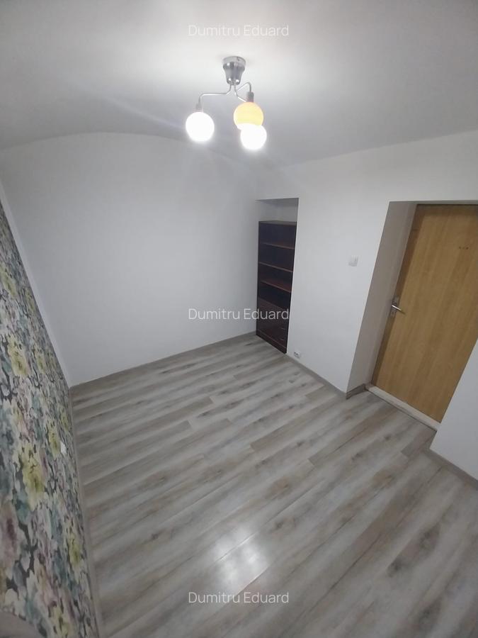 Apartament cu 2 camere semidecomandat în P-ța Universității - 3