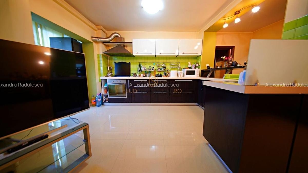 Apartament 3 camere, 78 mp, Bd. Obregia, etaj intermediar, Comision 0% - 5