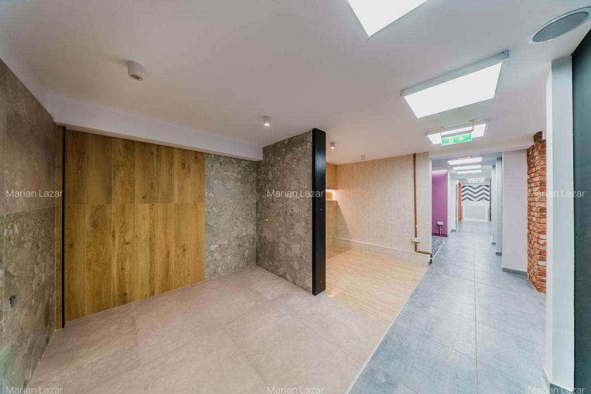 Spațiu comercial de închiriat- Demisol + Parter, zonă Intim - 10